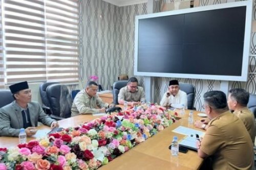 Komisi II DPRD Kab.saat Rapat Dengar Pendapat.