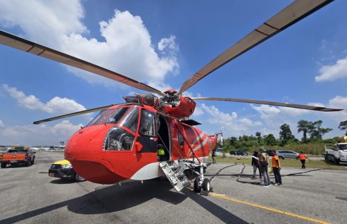 Helikopter Mi-8 tiba di Pekanbaru.(foto: mcr)