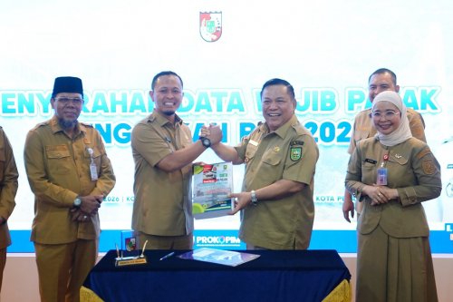 Plt Gubernur Riau, SF Hariyanto apresiasi langkah Pemko Pekanbaru dalam meningkatkan PAD.(foto: mcr)