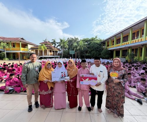 BRK Syariah Cabang Bagansiapiapi terus memperkuat komitmennya dalam meningkatkan literasi dan inklusi keuangan syariah sejak usia dini melalui Program Satu Rekening Satu Pelajar.
