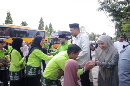 Bupati Inhu, Ade Agus Hartanto sambut kepulangan kafilah Inhu dari MTQ ke-44 Riau 2026.(foto: istimewa)