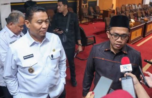 Ketua DPRD Kota Pekanbaru, Isa Lahamid.(foto: int)
