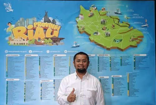 Ketua DPD ASITA Riau, Dede Firmansyah dorong rute langsung Pekanbaru-Bandung dibuka lagi (foto/riki)
