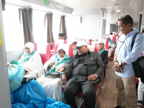 Wakil Bupati Siak Syamsurizal Budi memantau langsung proses pemulangan jemaah haji (foto/ist)