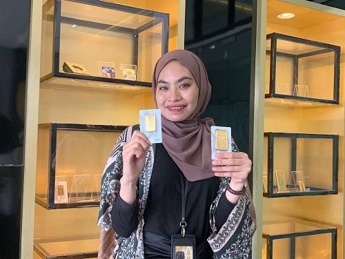 Ilustrasi harga emas Antam di Pekanbaru anjlok (foto/riki)